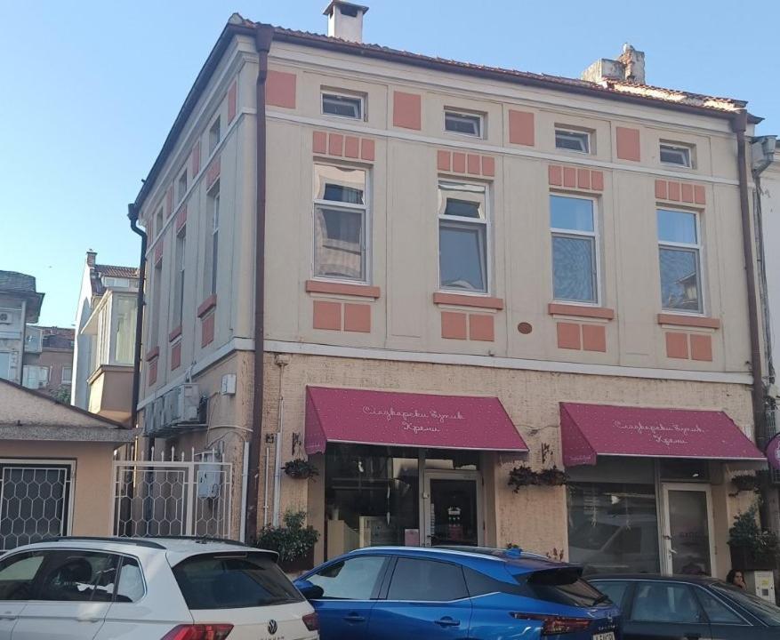 The Central House 3 Бургас Екстериор снимка